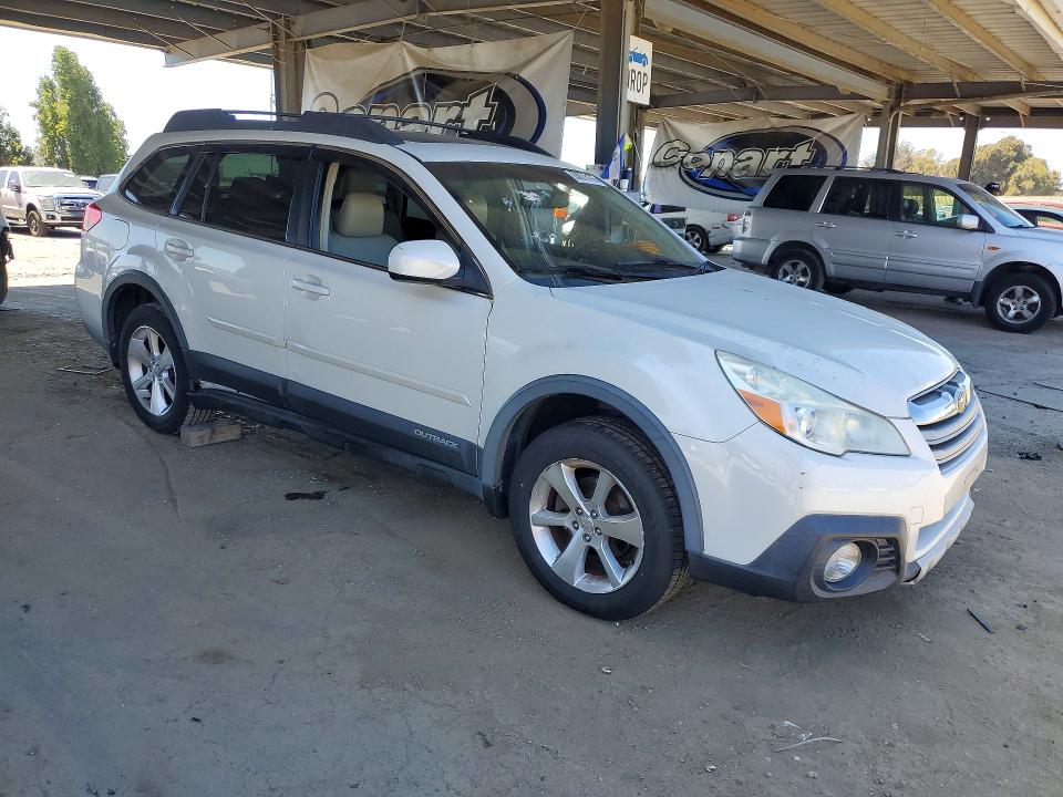 2014 Subaru Outback მანქანა იყიდება აუქციონზე, vin: 4S4BRBLC8E3308731, აუქციონის ნომერი: 63873176