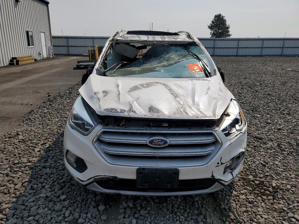 64605306 :رقم المزاد ، 1FMCU9J97KUA55507 vin ، 2019 Ford Escape مزاد بيع
