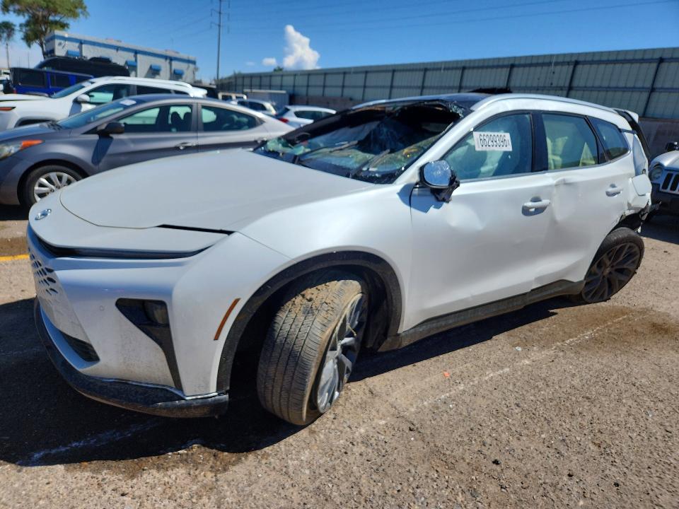 Продажа на аукционе авто 2025 Toyota Crown Signia, vin: JTDACAAJ7S3011183, номер лота: 66299396