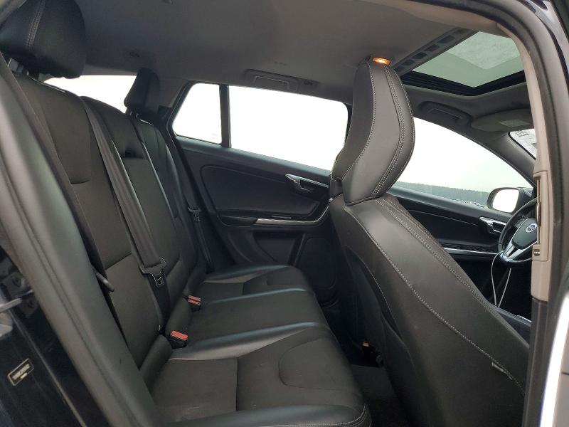 2017 Volvo V60 მანქანა იყიდება აუქციონზე, vin: YV140MEJ3H1345422, აუქციონის ნომერი: 63840476