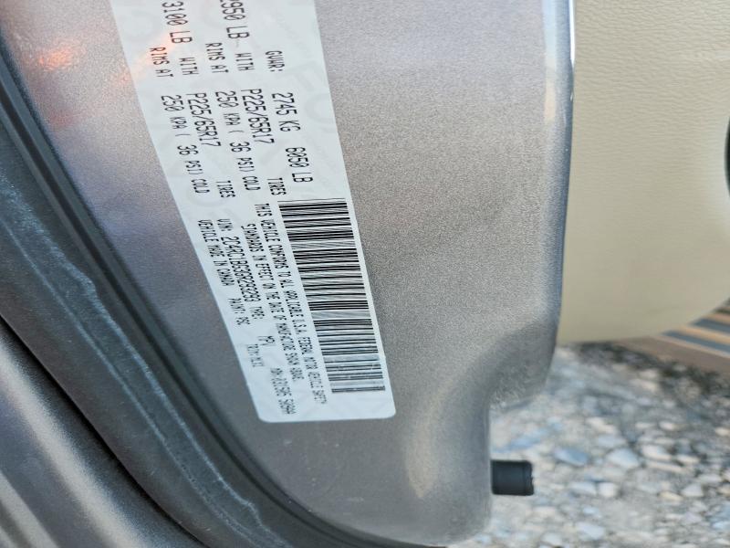 2016 Chrysler Town & Country მანქანა იყიდება აუქციონზე, vin: 2C4RC1BG3GR293293, აუქციონის ნომერი: 63318276