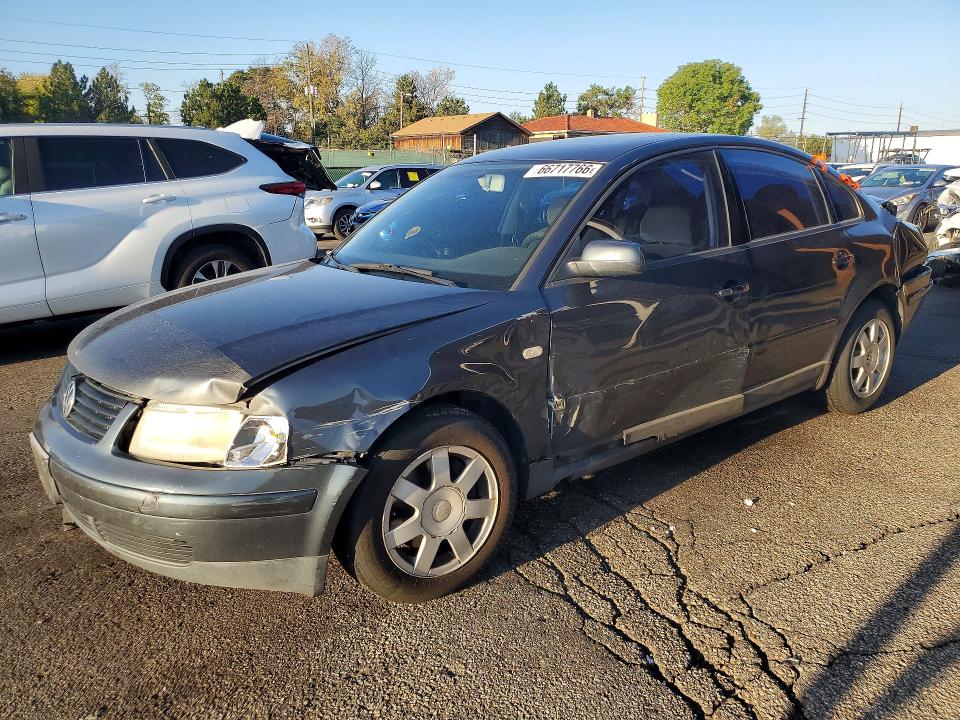 Auction sale of the 2000 Volkswagen Passat, vin: WVWMD23B2YP300172, lot number: 66717766
