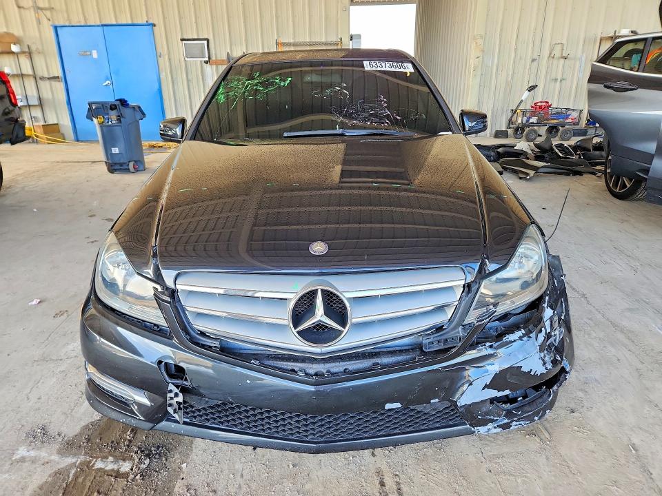 Продажа на аукционе авто 2012 Mercedes-benz C, vin: WDDGF8BB7CR205332, номер лота: 63373606