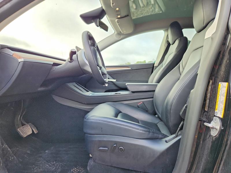 63621196 :رقم المزاد ، 7SAYGDEE1PF884264 vin ، 2023 Tesla Model Y مزاد بيع