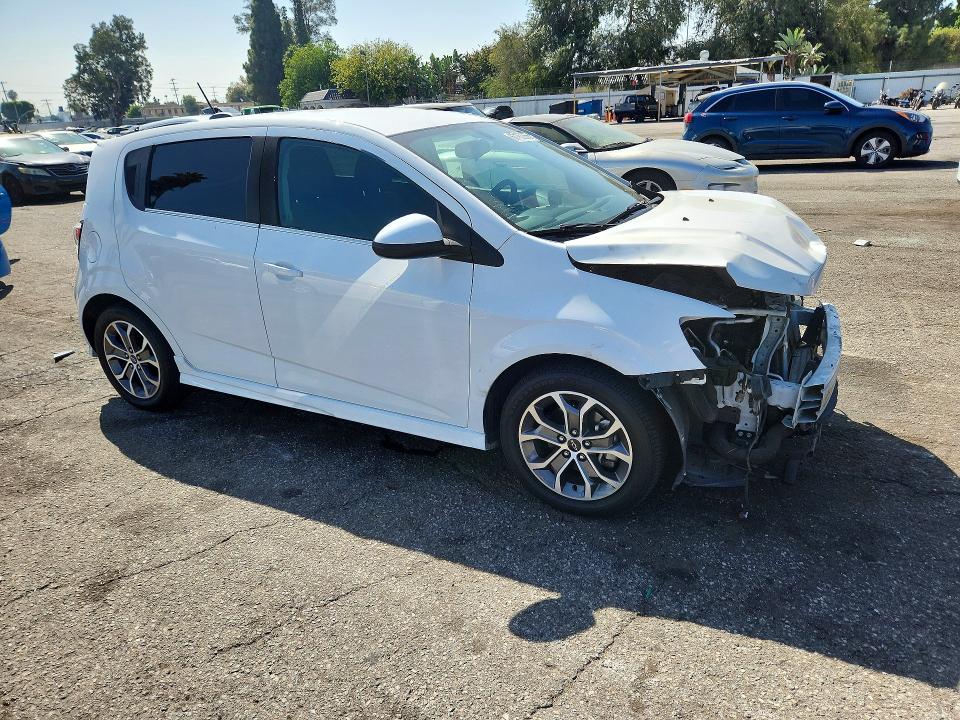 67183266 :رقم المزاد ، 1G1JD6SB1J4125697 vin ، 2018 Chevrolet Sonic مزاد بيع