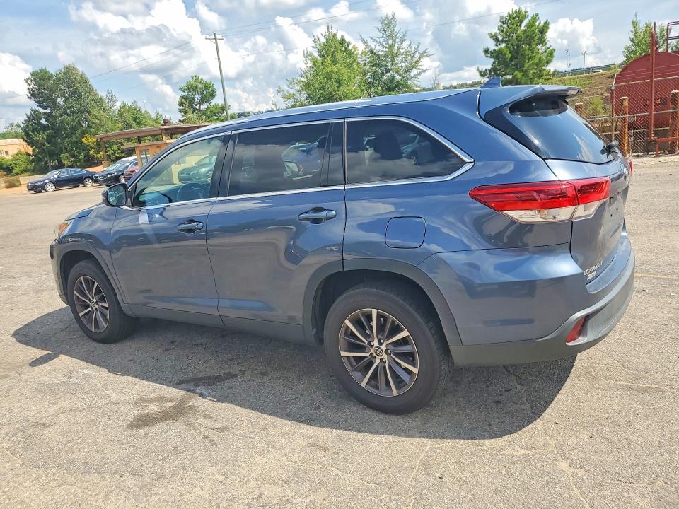 63798356 :رقم المزاد ، 5TDKZRFH5KS301427 vin ، 2019 Toyota Highlander مزاد بيع
