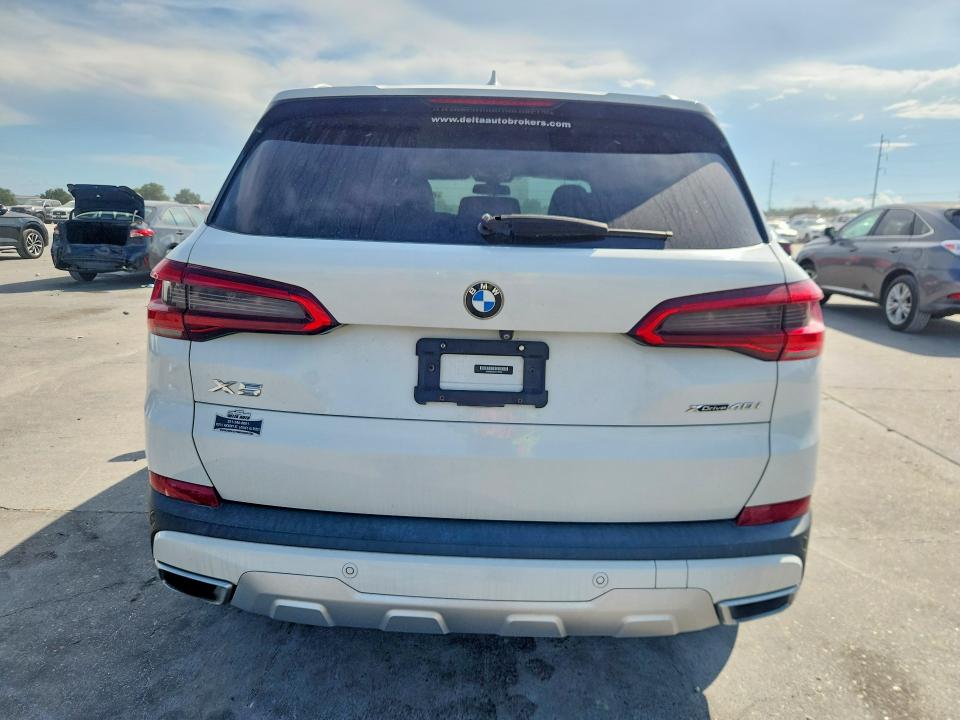 Продаж на аукціоні авто 2019 Bmw X5, vin: 5UXCR6C50KLK79334, номер лоту: 64150216
