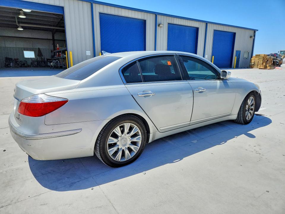 Продажа на аукционе авто 2011 Hyundai Genesis, vin: KMHGC4DE7BU134627, номер лота: 65177886