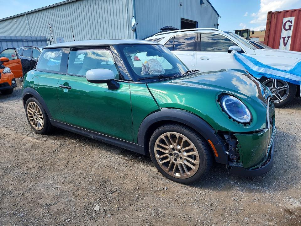 Продаж на аукціоні авто 2025 Mini Cooper, vin: WMW23GD05S2W12492, номер лоту: 64922926