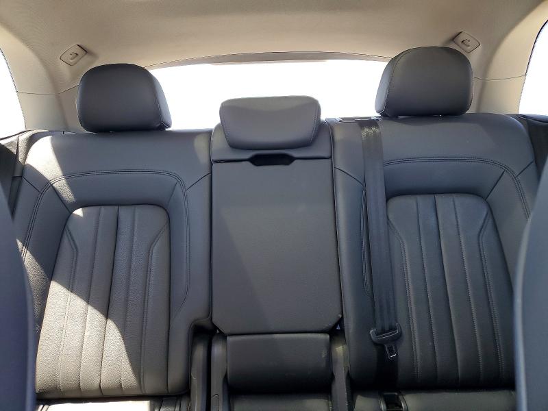 63767096 :رقم المزاد ، WA1CNAFY6J2142841 vin ، 2018 Audi Q5 مزاد بيع