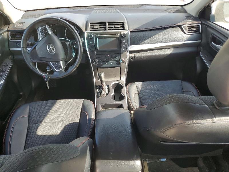 62431516 :رقم المزاد ، 4T1BF1FK7FU110689 vin ، 2015 Toyota Camry مزاد بيع