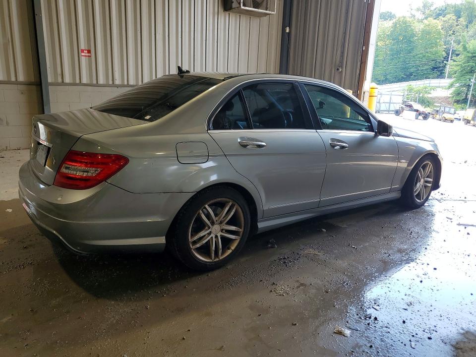 64967466 :رقم المزاد ، WDDGF4HB3CA631937 vin ، 2012 Mercedes-benz C مزاد بيع