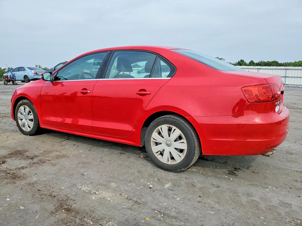 65382856 :رقم المزاد ، 3VWDP7AJ8DM286368 vin ، 2013 Volkswagen Jetta مزاد بيع
