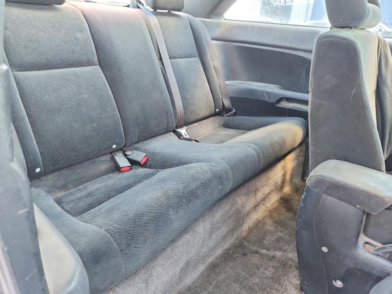 67122026 :رقم المزاد ، 1HGEM22003L080200 vin ، 2003 Honda Civic مزاد بيع
