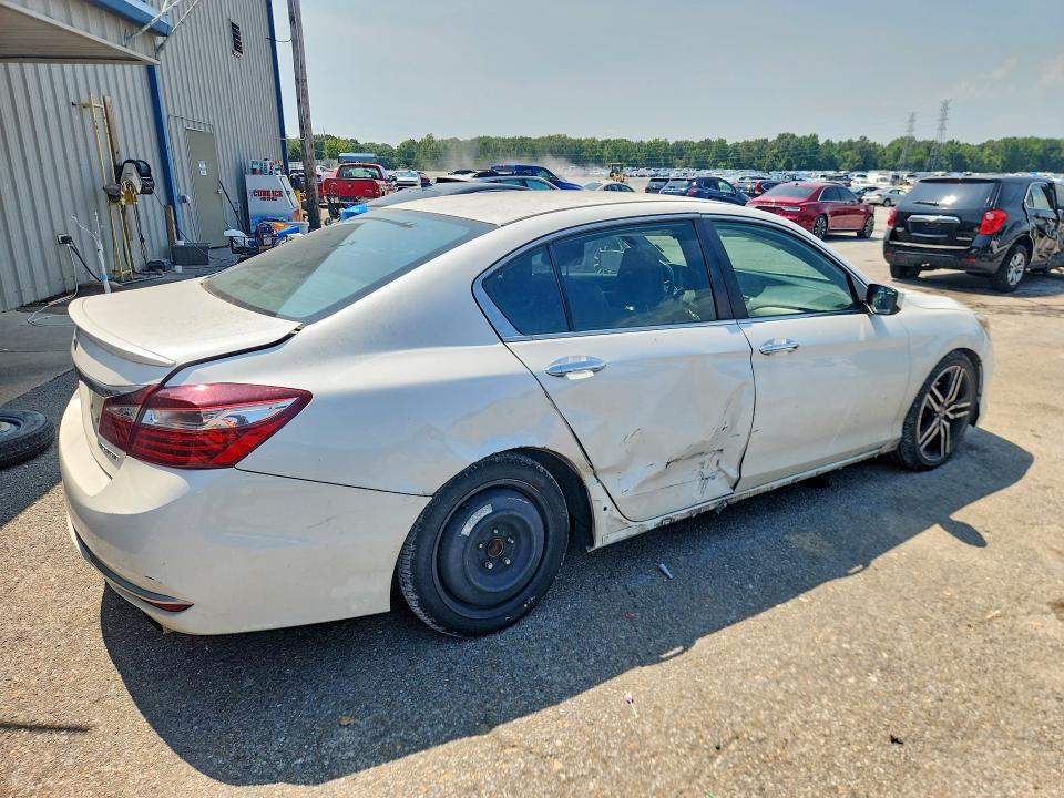 64047466 :رقم المزاد ، 1HGCR2F55GA180390 vin ، 2016 Honda Accord مزاد بيع