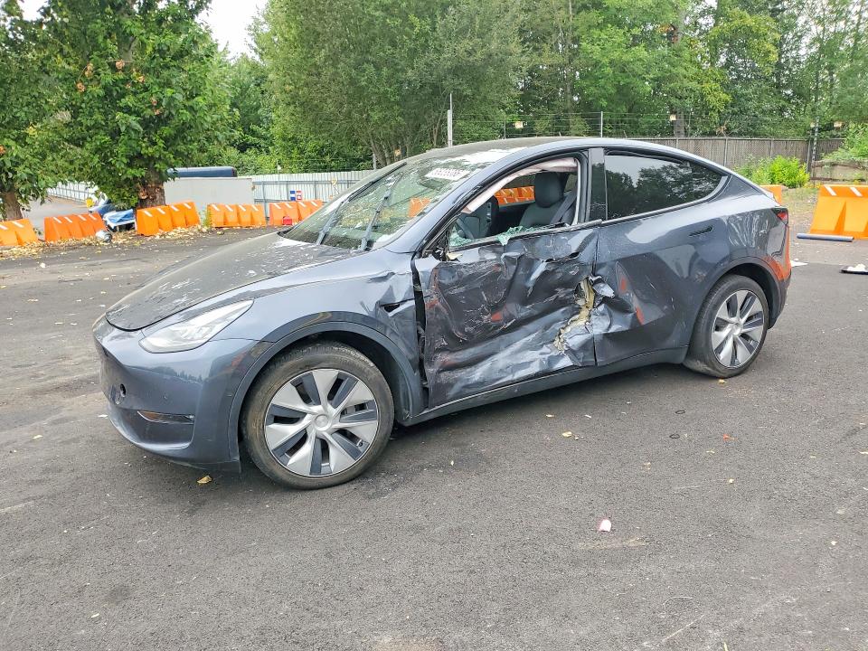 2022 Tesla Model Y მანქანა იყიდება აუქციონზე, vin: 7SAYGDEE8NF454714, აუქციონის ნომერი: 65038086