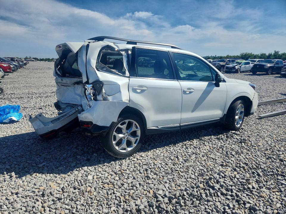Продаж на аукціоні авто 2018 Subaru Forester, vin: JF2SJAWC6JH601804, номер лоту: 65539656