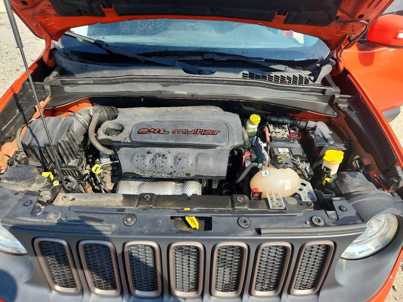 64232316 :رقم المزاد ، ZACCJBBT8GPC64990 vin ، 2016 Jeep Renegade مزاد بيع