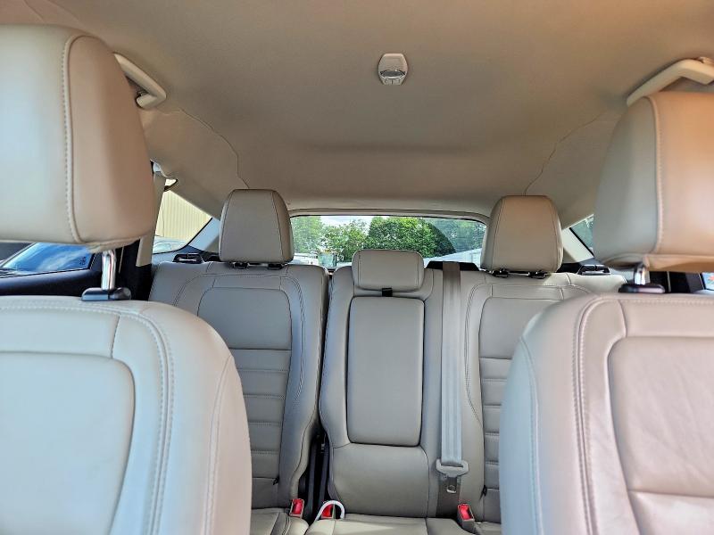 Продажа на аукционе авто 2017 Ford Escape, vin: 1FMCU0JD9HUD90373, номер лота: 63551996