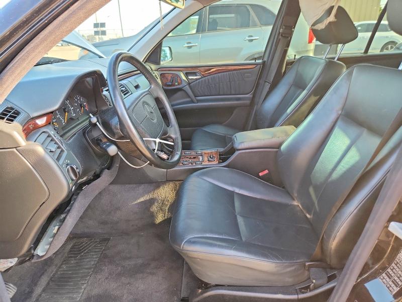 66754816 :رقم المزاد ، WDBJF65H1XA828744 vin ، 1999 Mercedes-benz E مزاد بيع