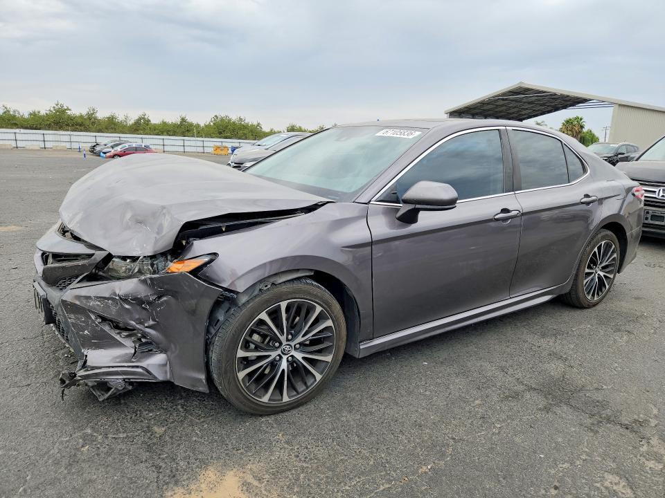 2020 Toyota Camry მანქანა იყიდება აუქციონზე, vin: 4T1G11AK1LU349632, აუქციონის ნომერი: 67105836