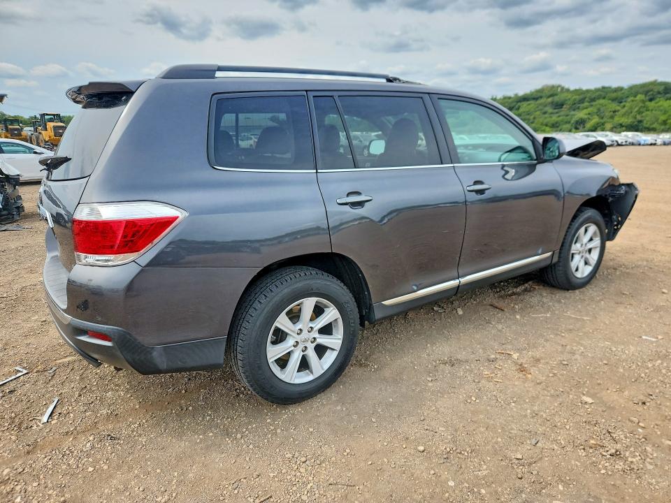 Продажа на аукционе авто 2013 Toyota Highlander, vin: 5TDBK3EH2DS245467, номер лота: 67143286