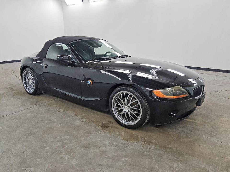 66487126 :رقم المزاد ، 4USBT33483LR63659 vin ، 2003 Bmw Z4 مزاد بيع