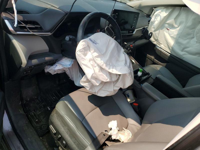 64135956 :رقم المزاد ، 5TDYRKEC4NS093309 vin ، 2022 Toyota Sienna مزاد بيع