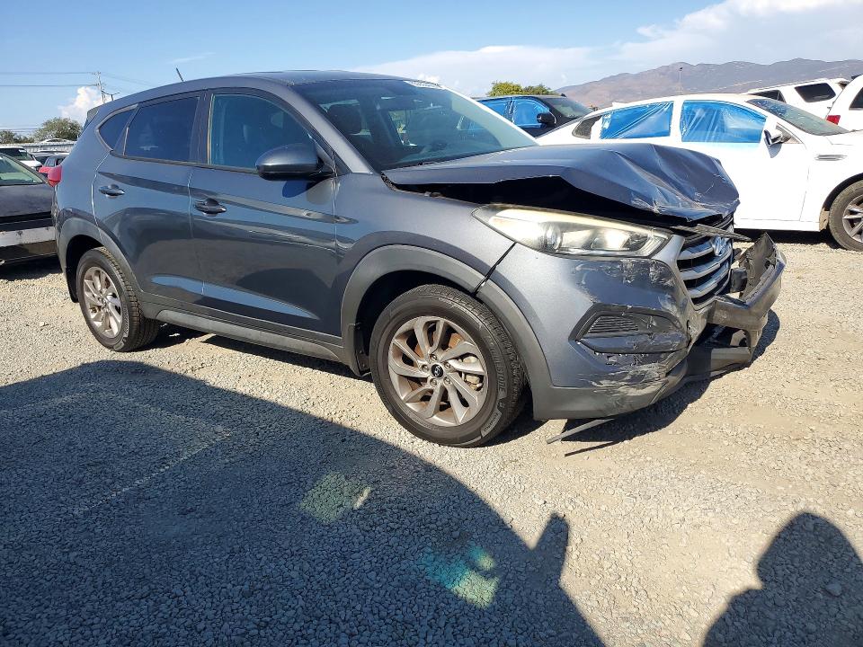 65055406 :رقم المزاد ، KM8J23A45HU438692 vin ، 2017 Hyundai Tucson مزاد بيع