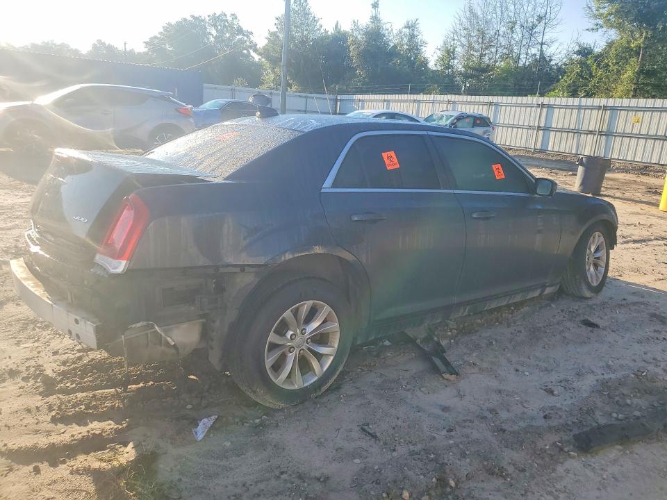 2015 Chrysler 300 მანქანა იყიდება აუქციონზე, vin: 2C3CCAAG5FH864458, აუქციონის ნომერი: 63893586