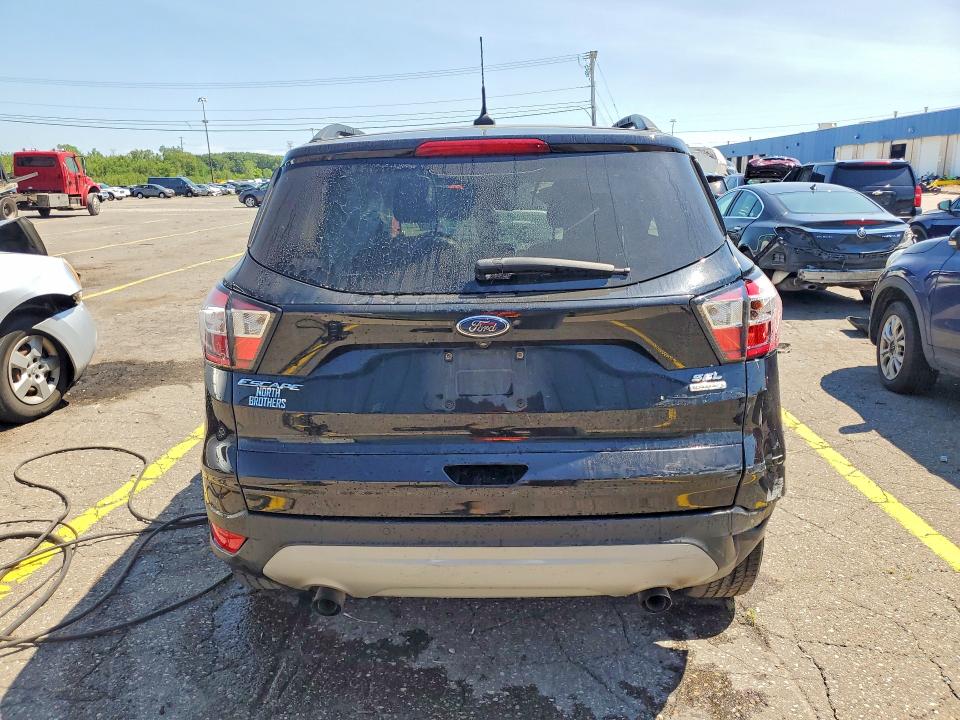 Продаж на аукціоні авто 2018 Ford Escape, vin: 1FMCU0HDXJUD18478, номер лоту: 63572446