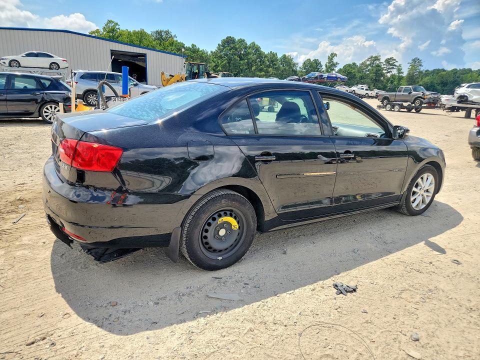 67238196 :رقم المزاد ، 3VWDP7AJ5CM370162 vin ، 2012 Volkswagen Jetta مزاد بيع