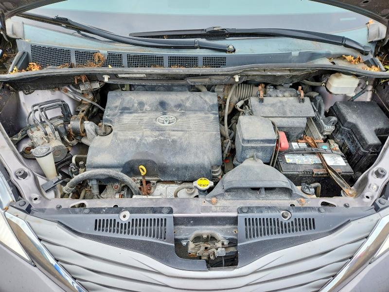 Продажа на аукционе авто 2013 Toyota Sienna, vin: 5TDYK3DC1DS281814, номер лота: 64781896