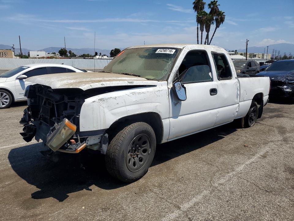 64298716 :رقم المزاد ، 2GCEC19V151350962 vin ، 2005 Chevrolet Silverado مزاد بيع