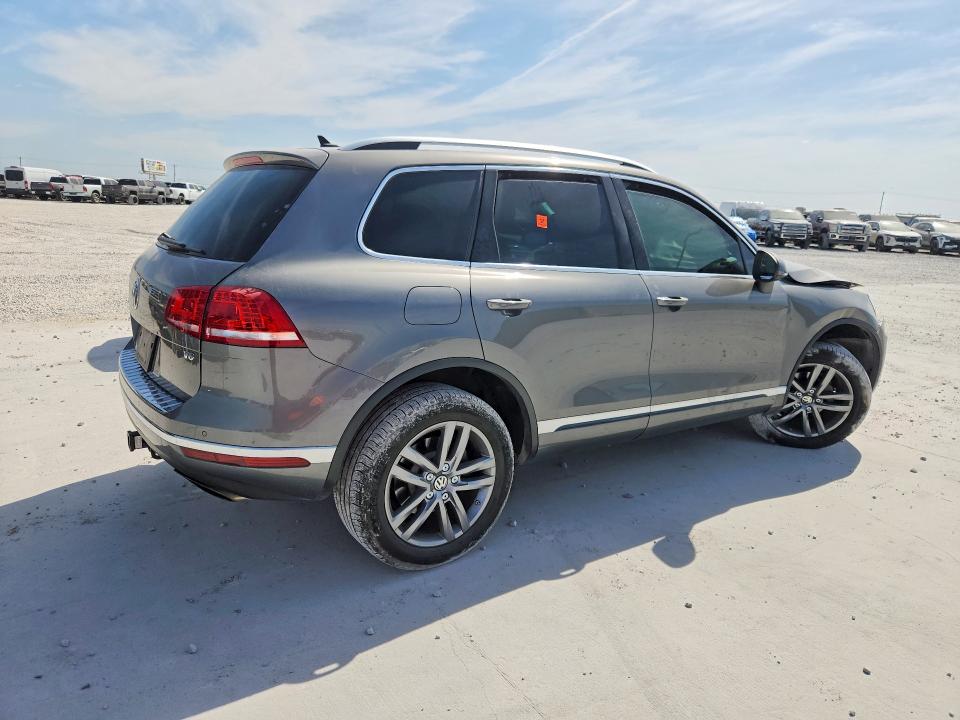Aukcja sprzedaży 2016 Volkswagen Touareg, vin: WVGEF9BP7GD010493, numer aukcji: 65901196