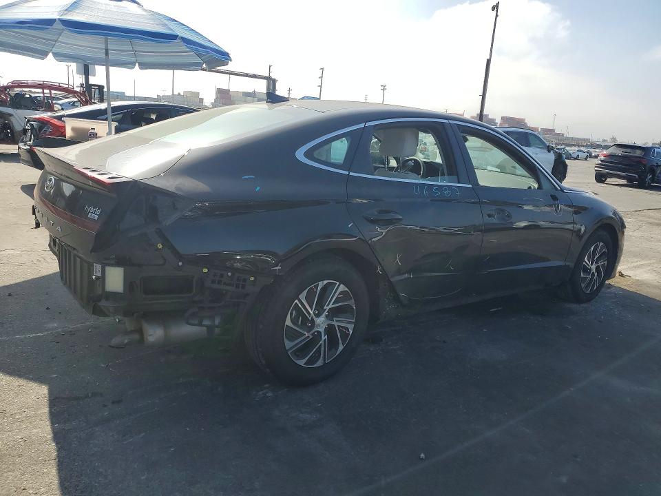 2023 Hyundai Sonata Hybrid მანქანა იყიდება აუქციონზე, vin: KMHL24JJ3PA077919, აუქციონის ნომერი: 63195996