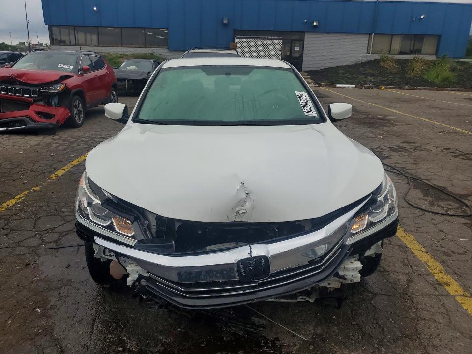 Продаж на аукціоні авто 2017 Honda Accord, vin: 1HGCR2F35HA101607, номер лоту: 65304236