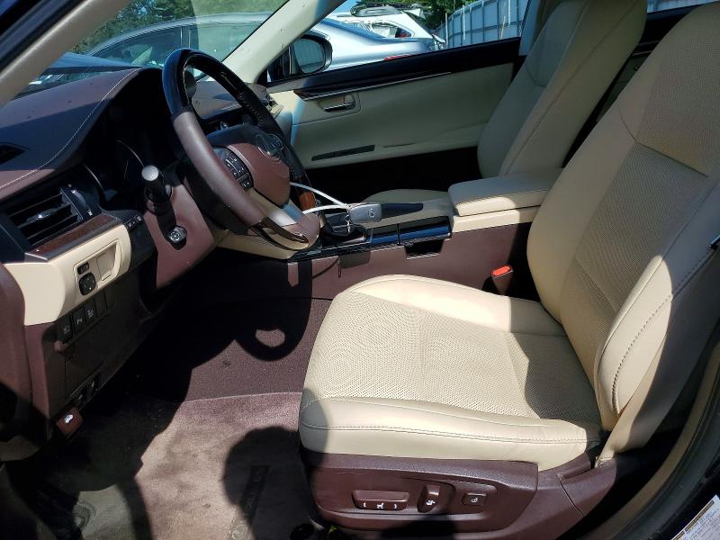 63640296 :رقم المزاد ، 58ABK1GG7HU063178 vin ، 2017 Lexus Es مزاد بيع