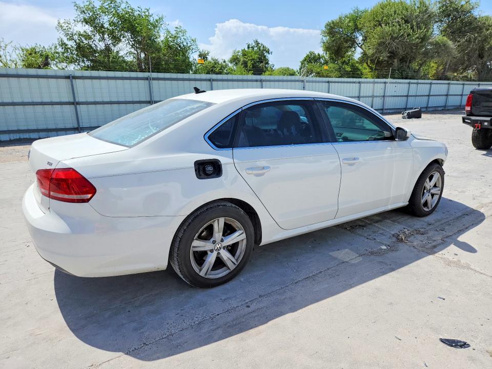 Продажа на аукционе авто 2015 Volkswagen Passat, vin: 1VWAS7A37FC080840, номер лота: 64635946