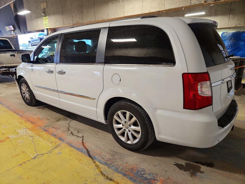 64567196 :رقم المزاد ، 2C4RC1GG7GR166975 vin ، 2016 Chrysler Town & Country مزاد بيع
