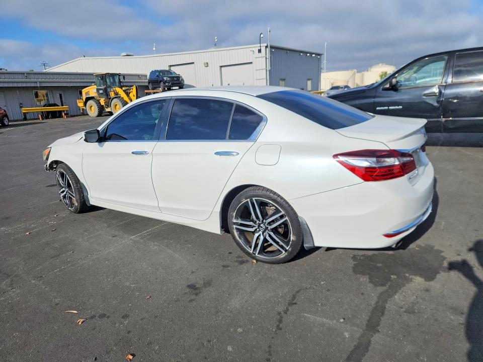 Продажа на аукционе авто 2017 Honda Accord, vin: 1HGCR2F11HA169319, номер лота: 63777726