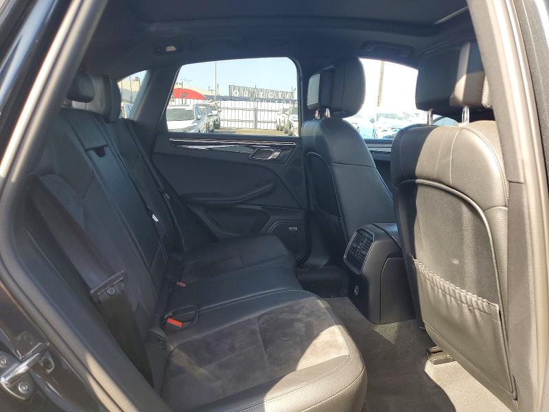 67306356 :رقم المزاد ، WP1AA2A51LLB01976 vin ، 2020 Porsche Macan مزاد بيع