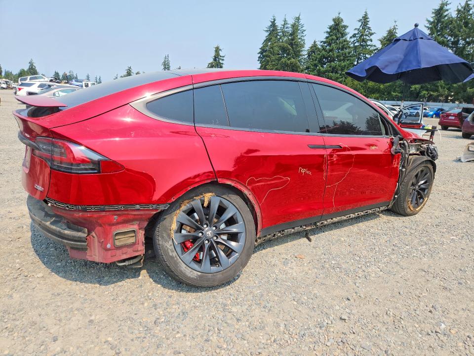 2016 Tesla Model X მანქანა იყიდება აუქციონზე, vin: 5YJXCAE41GF010782, აუქციონის ნომერი: 62868416