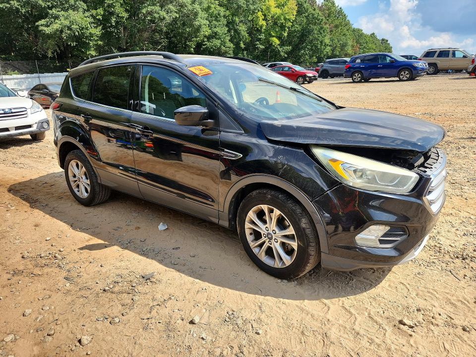 Продаж на аукціоні авто 2017 Ford Escape, vin: 1FMCU0GD4HUD66750, номер лоту: 66787526