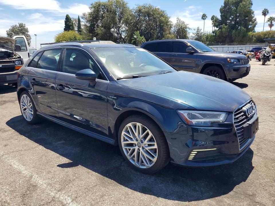 Aukcja sprzedaży 2018 Audi A3, vin: WAUTPBFF9JA096025, numer aukcji: 65700626