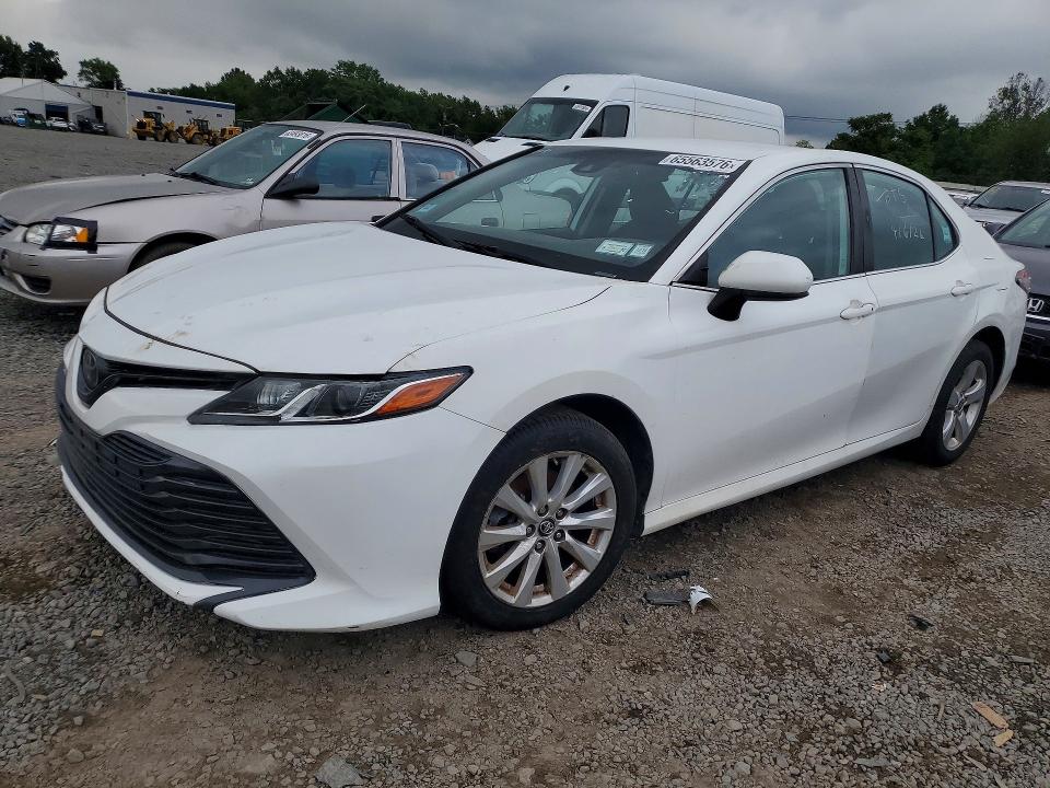 2019 Toyota Camry მანქანა იყიდება აუქციონზე, vin: 4T1B11HK0KU252498, აუქციონის ნომერი: 65563576