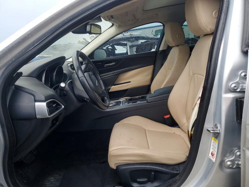 Продаж на аукціоні авто 2017 Jaguar Xe, vin: SAJAD4BV0HCP11444, номер лоту: 64722756