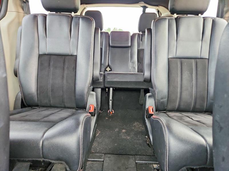 64175516 :رقم المزاد ، 2C4RDGCG2JR159672 vin ، 2018 Dodge Grand Caravan مزاد بيع