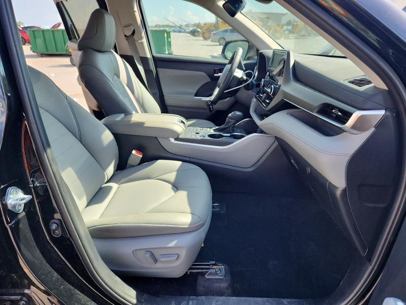 Продаж на аукціоні авто 2024 Toyota Highlander, vin: 5TDKDRBH5RS555847, номер лоту: 64843816