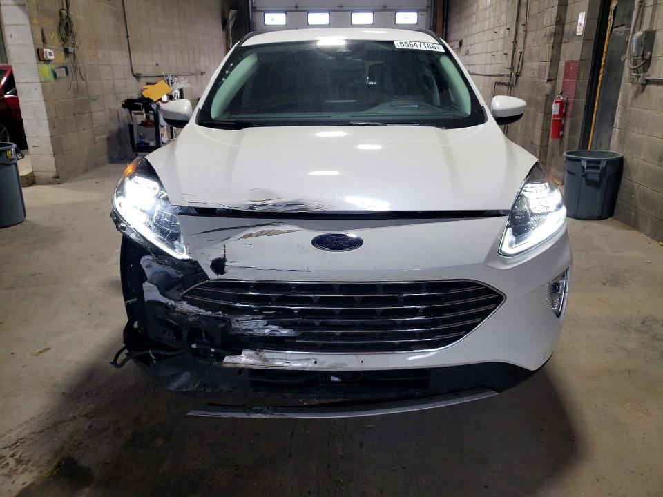65647186 :رقم المزاد ، 1FMCU9J90NUA57037 vin ، 2022 Ford Escape مزاد بيع